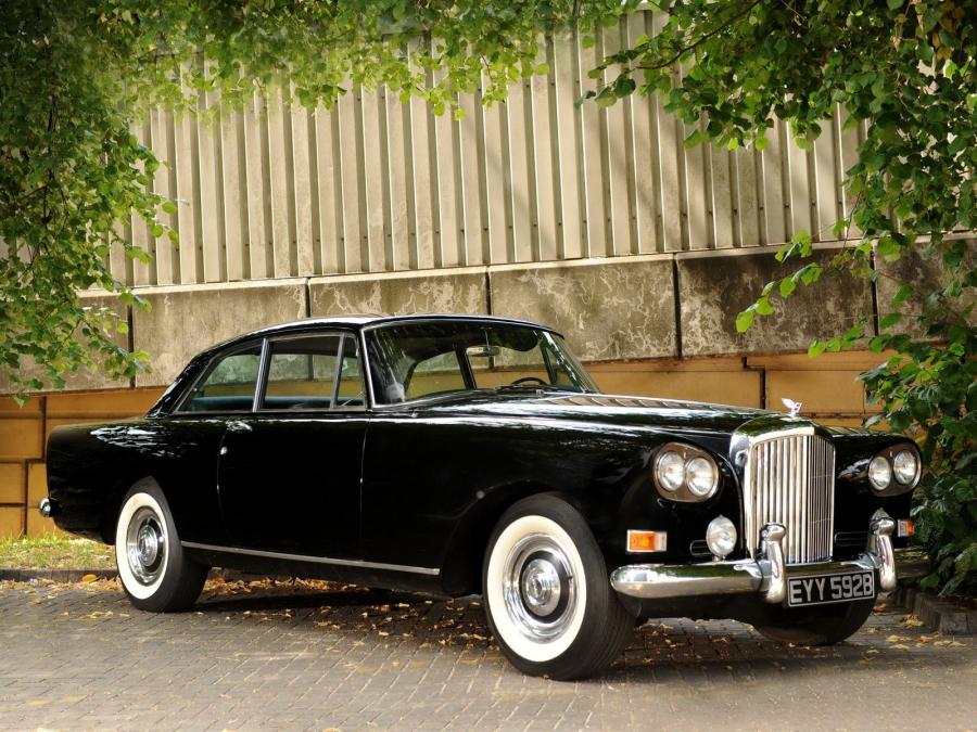 Bentley S3 Continental Coupe by Mulliner Park Ward '1964
